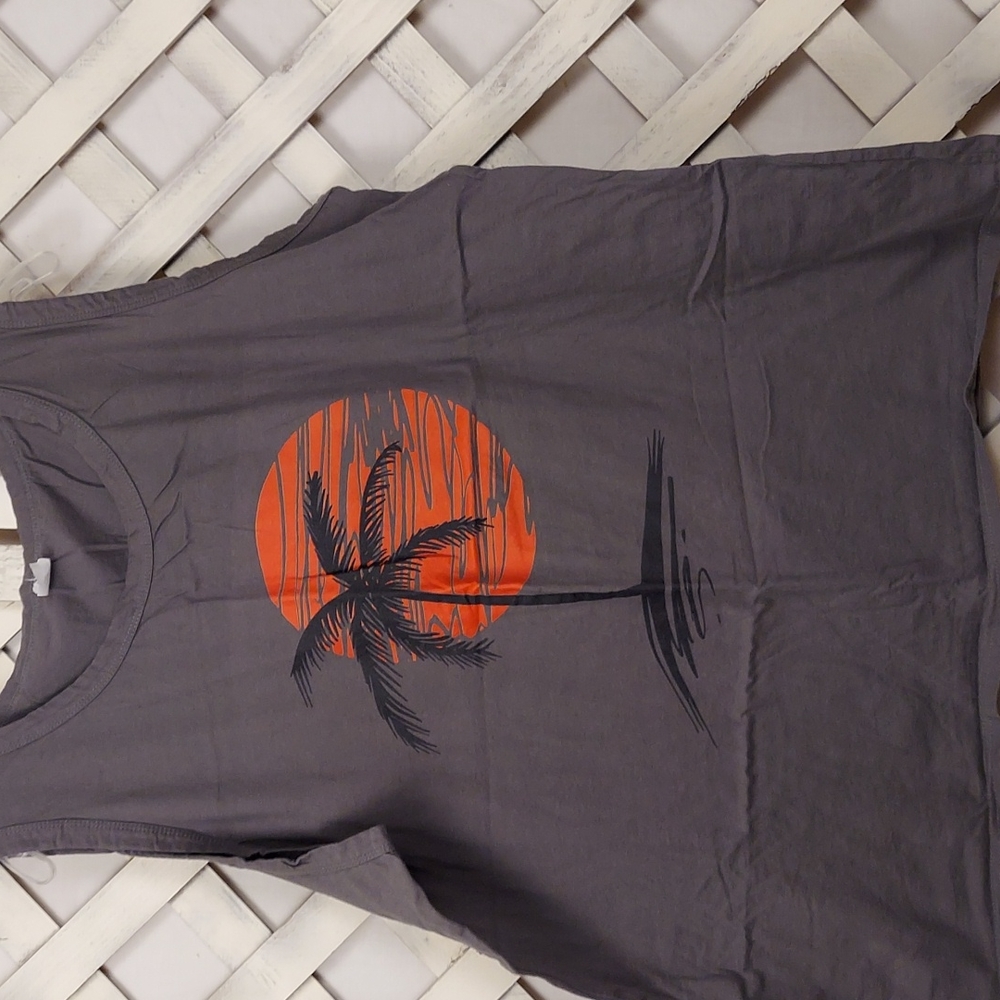 Sleeveless\Muscle Tee in Lightweight Jersey with Palm Tree Graphic in Size 3XL